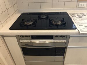 茨城キッチン取付け隊　ガスオーブンの工事　施工前 